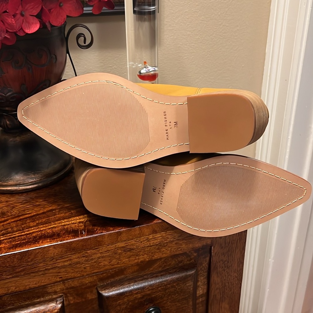 Marc Fisher LTD Elyma Leather Bootie in Medium Natural, Size 7M, NIB - Picture 12 of 17